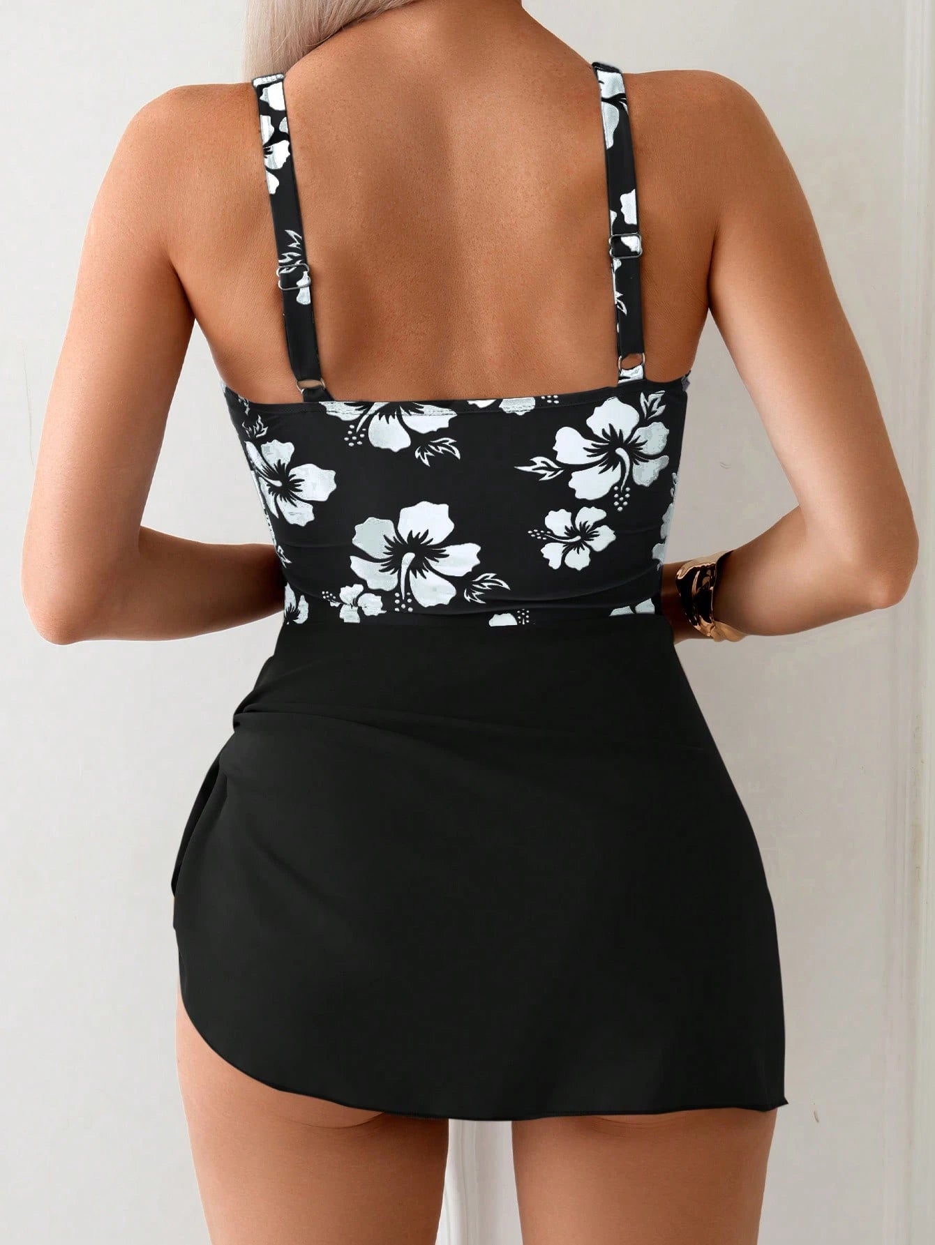Maiô Feminino com Saia Transpassada - Isadora