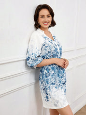 Macaquinho com estampa floral e Decote em V - Suely