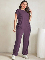 Conjunto Feminino Blusa com detalhe de cordão ao lado e calça Plus Size Amy.