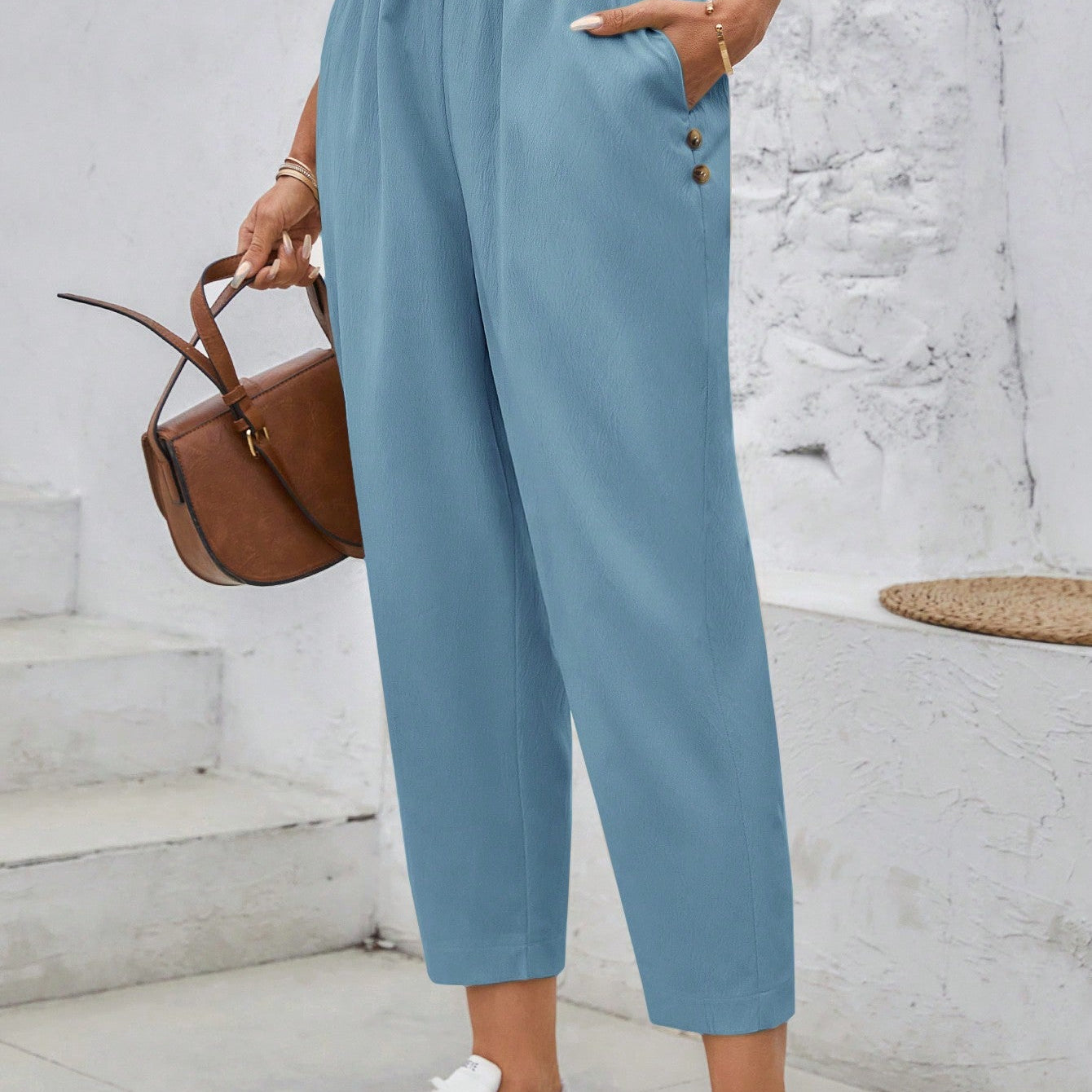 Calça Feminina  com Elástico na Cintura e Bolsos Mariza