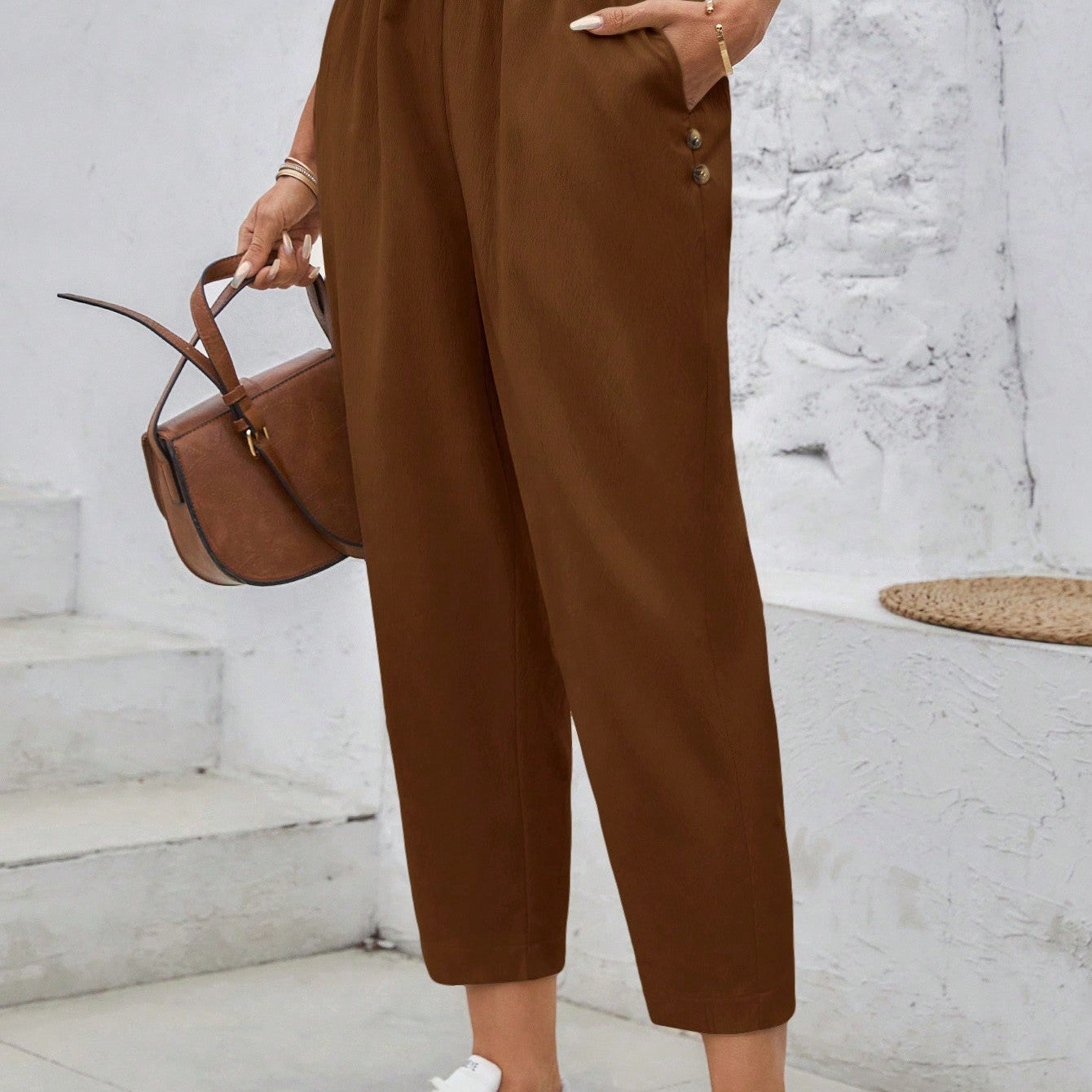 Calça Feminina  com Elástico na Cintura e Bolsos Mariza