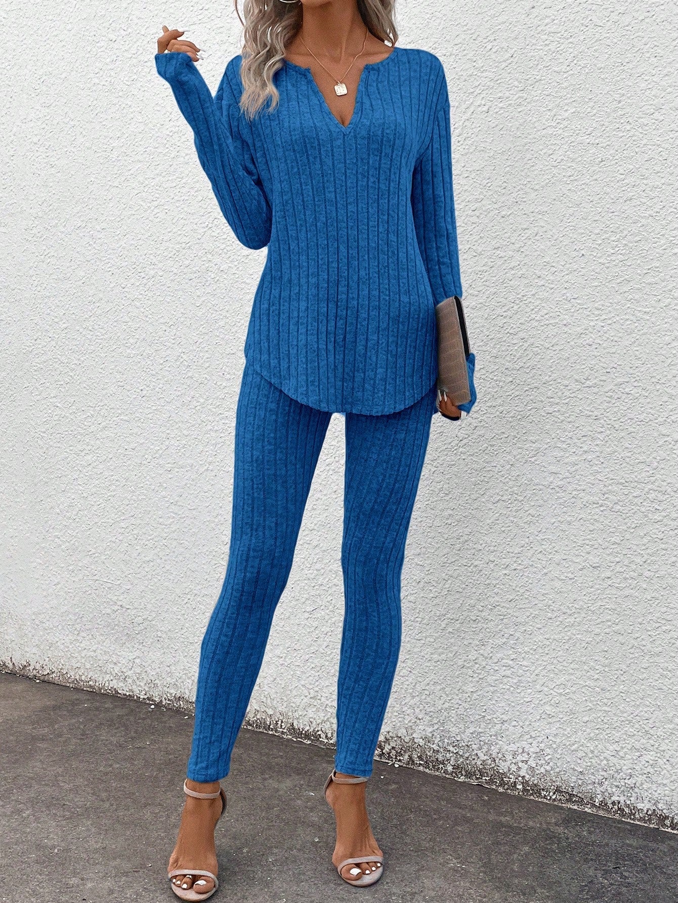 Conjunto Feminino canelado de calça e manga comprida  Beatriz.