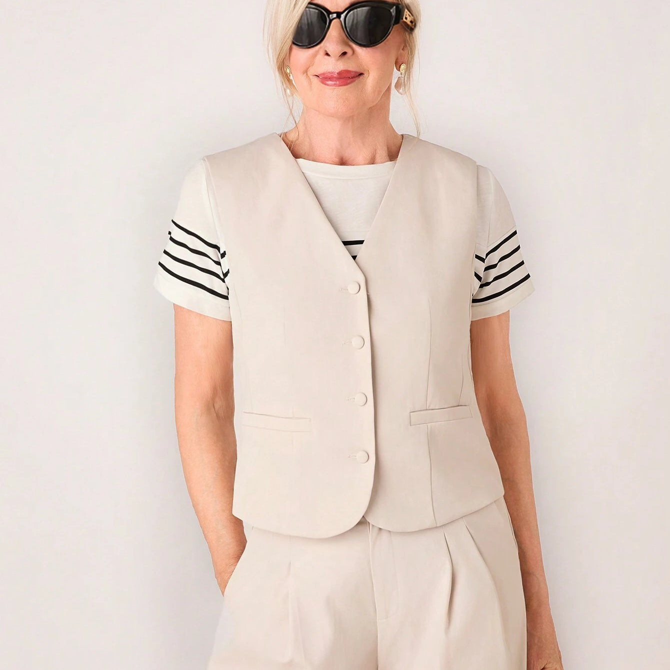 Blazer Feminino com Decote em V - Anaíz