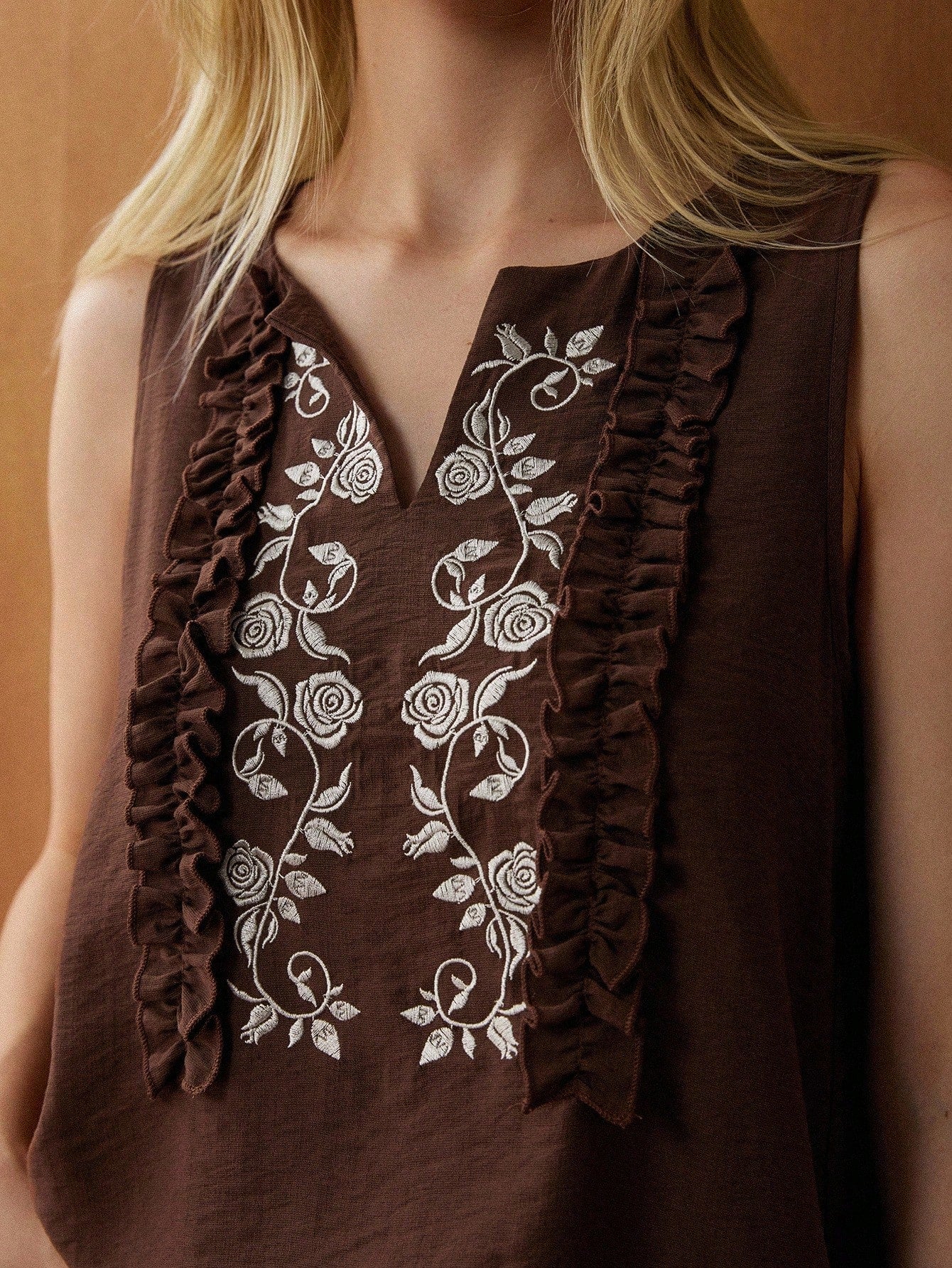 Blusa Feminina Bordada com Renda Floral Vintage - Grace