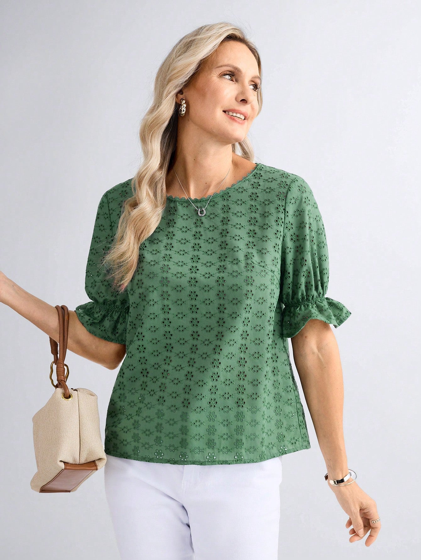 Blusa Feminina com Bordado Vazado - Giana