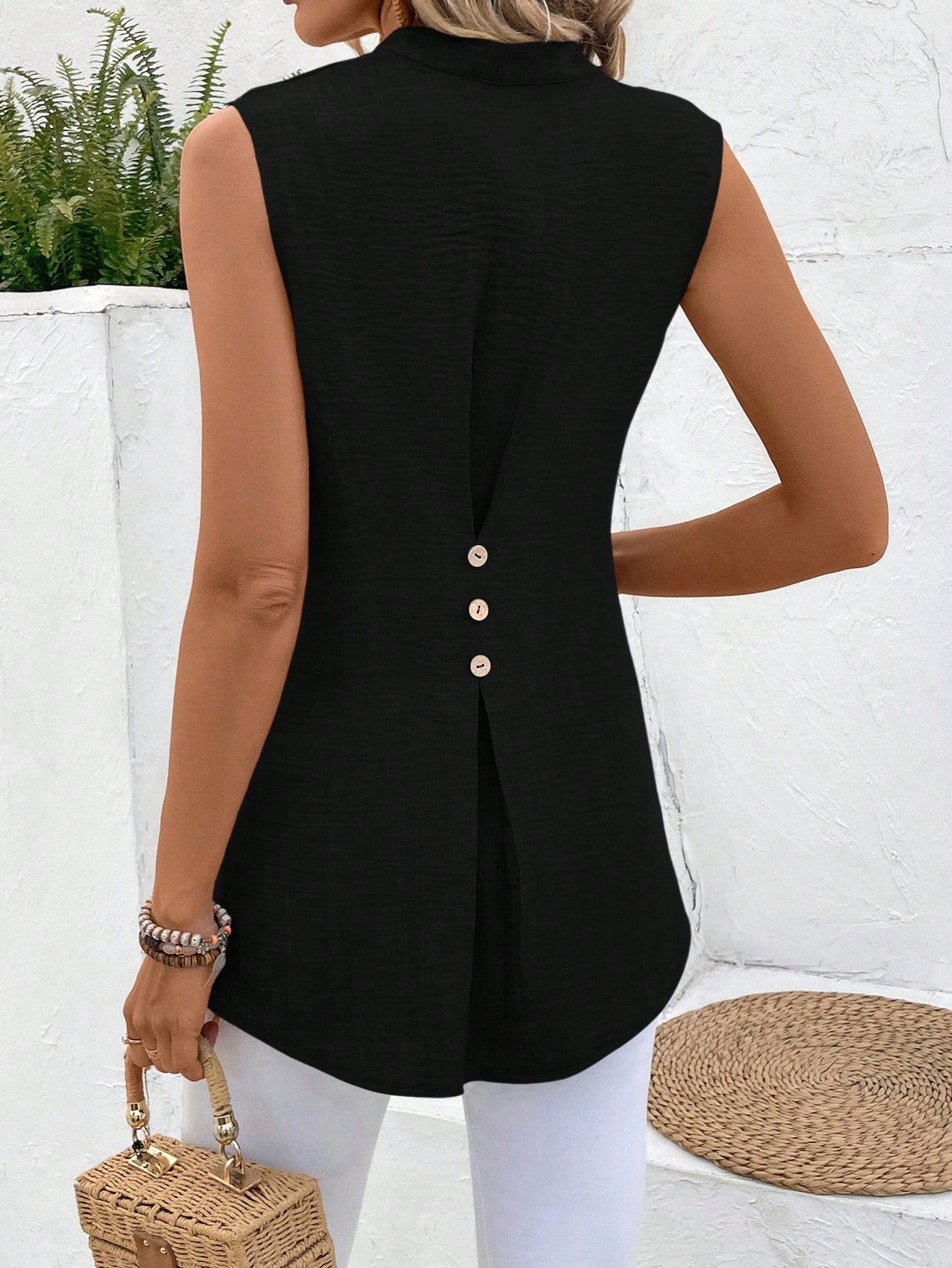 Blusa Feminina com Detalhe de Botões nas costa - Oriane