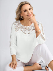 Blusa Feminina com Inserção Floral - Adriana