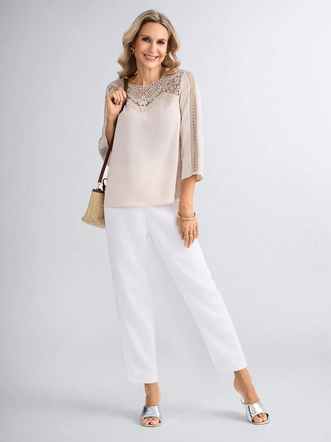 Blusa Feminina com Inserção Floral - Adriana