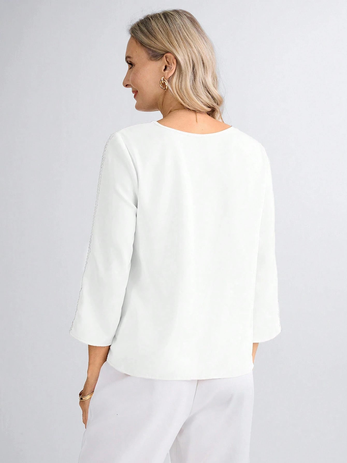 Blusa Feminina com Inserção Floral - Adriana