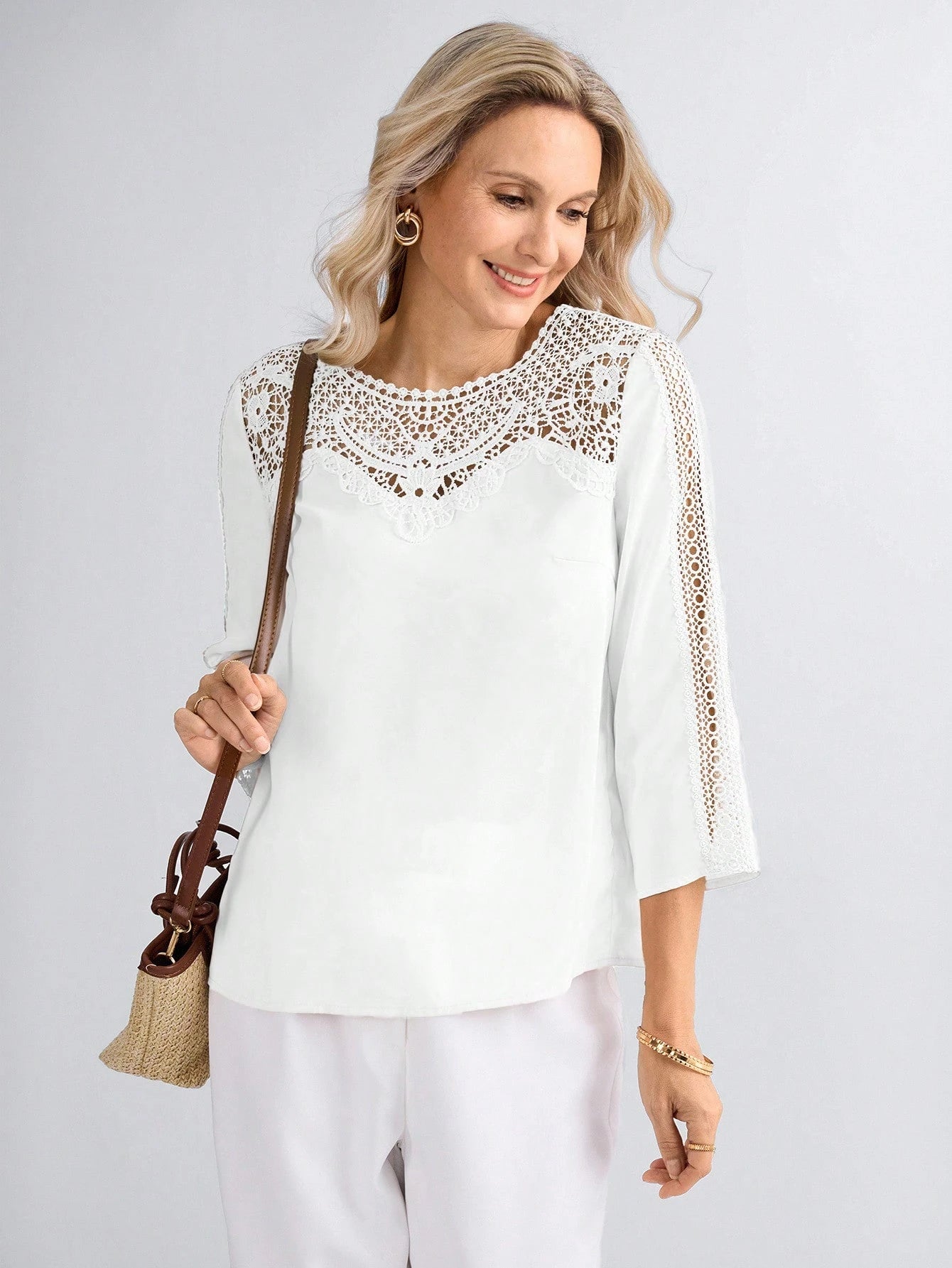 Blusa Feminina com Inserção Floral - Adriana