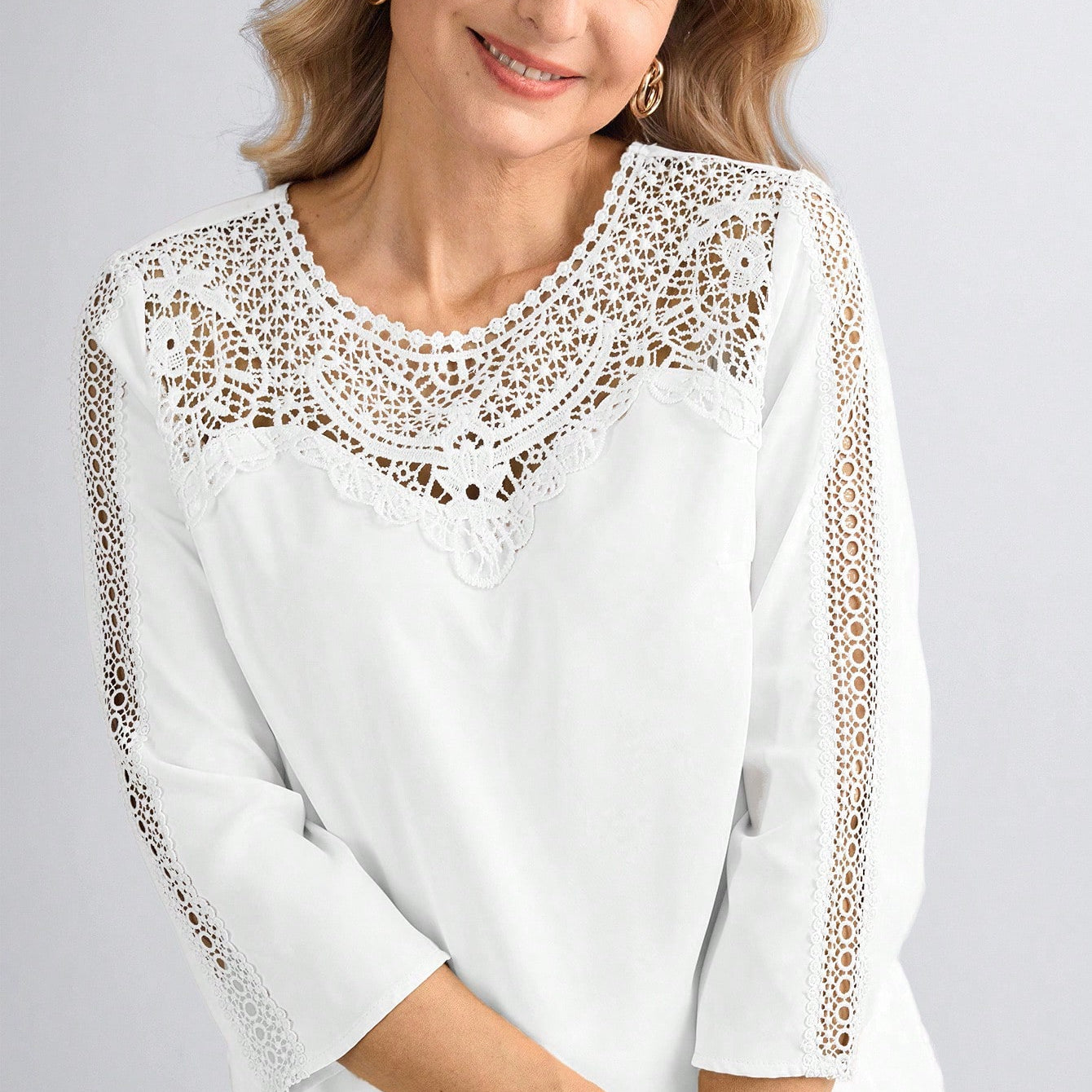 Blusa Feminina com Inserção Floral - Adriana