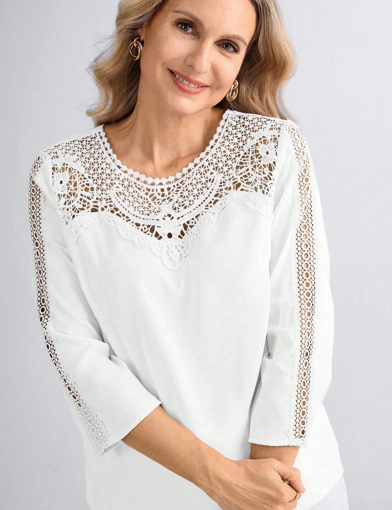 Blusa Feminina com Inserção Floral - Adriana