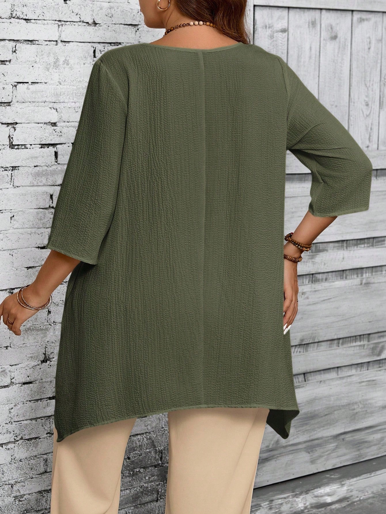 Blusa feminina assimétrica plus size Fanny