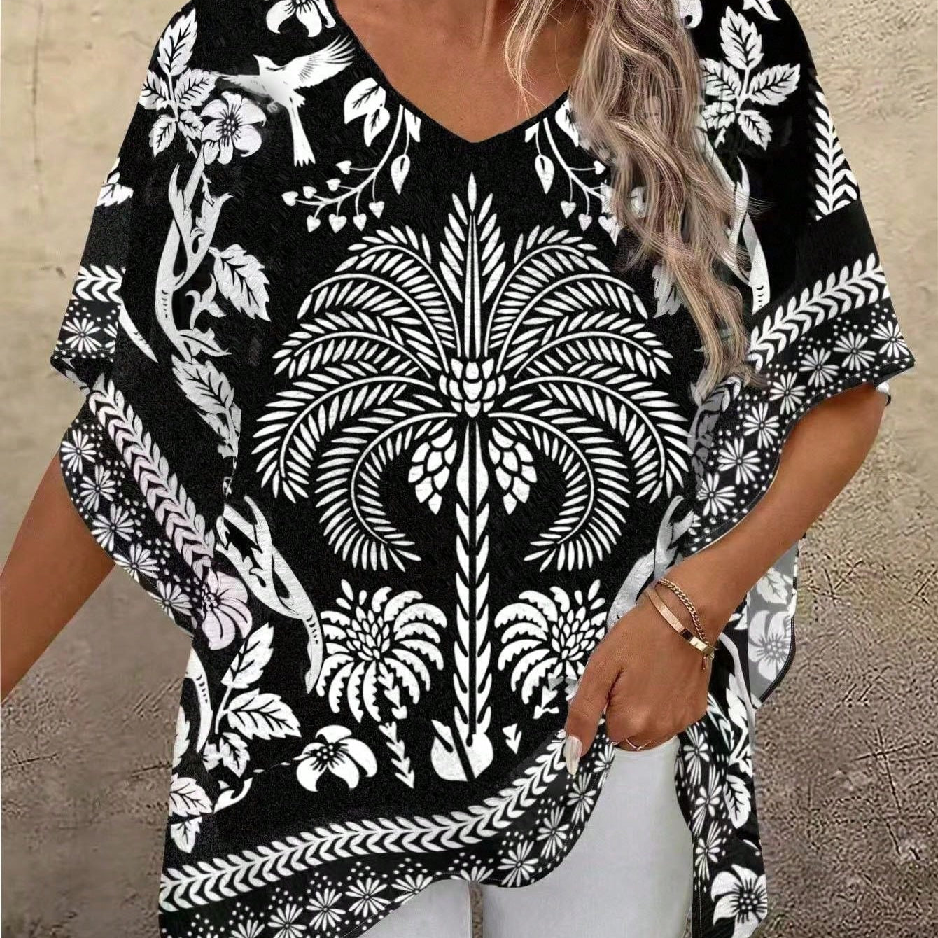 Blusa_feminina_com_detalhes_em_renda_plus_size_Sabrina_13.jpg