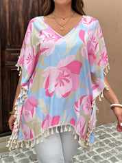 Blusa feminina com detalhes em renda plus size Sabrina
