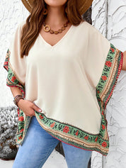 Blusa feminina com detalhes em renda plus size Sabrina