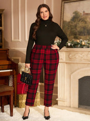 Calça Feminina com Bolso - Adélaïde. Plus Size