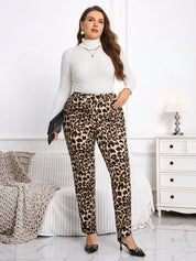 Calça Feminina com Bolso - Adélaïde. Plus Size