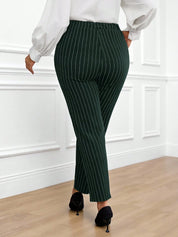 Calça Feminina com Bolso - Adélaïde. Plus Size