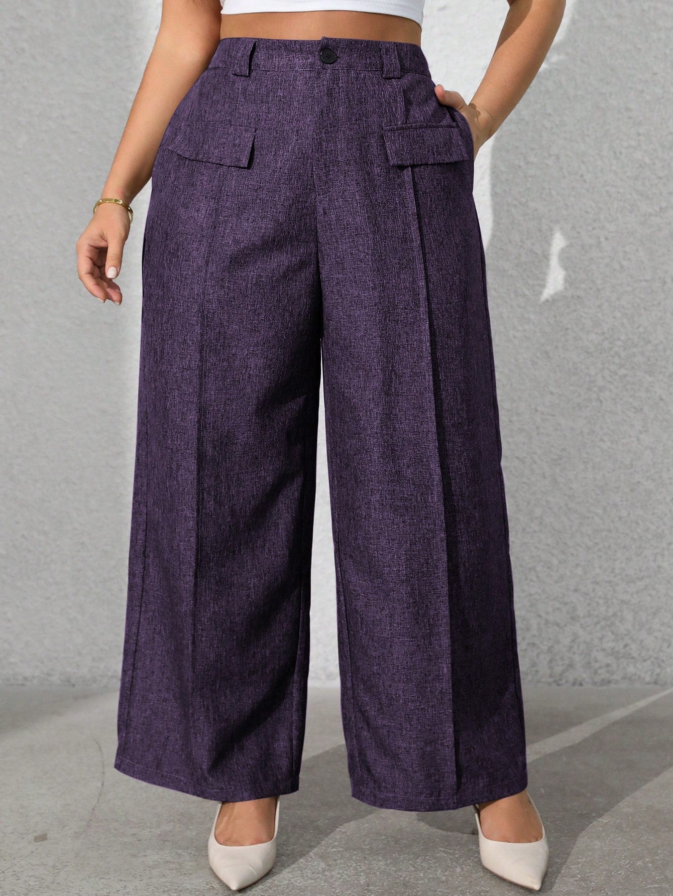 Calça feminina com falsos bolsos plus size Regina
