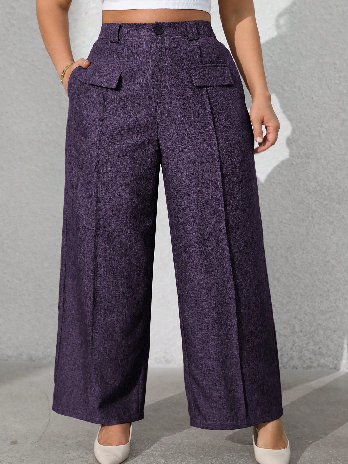 Calça feminina com falsos bolsos plus size Regina