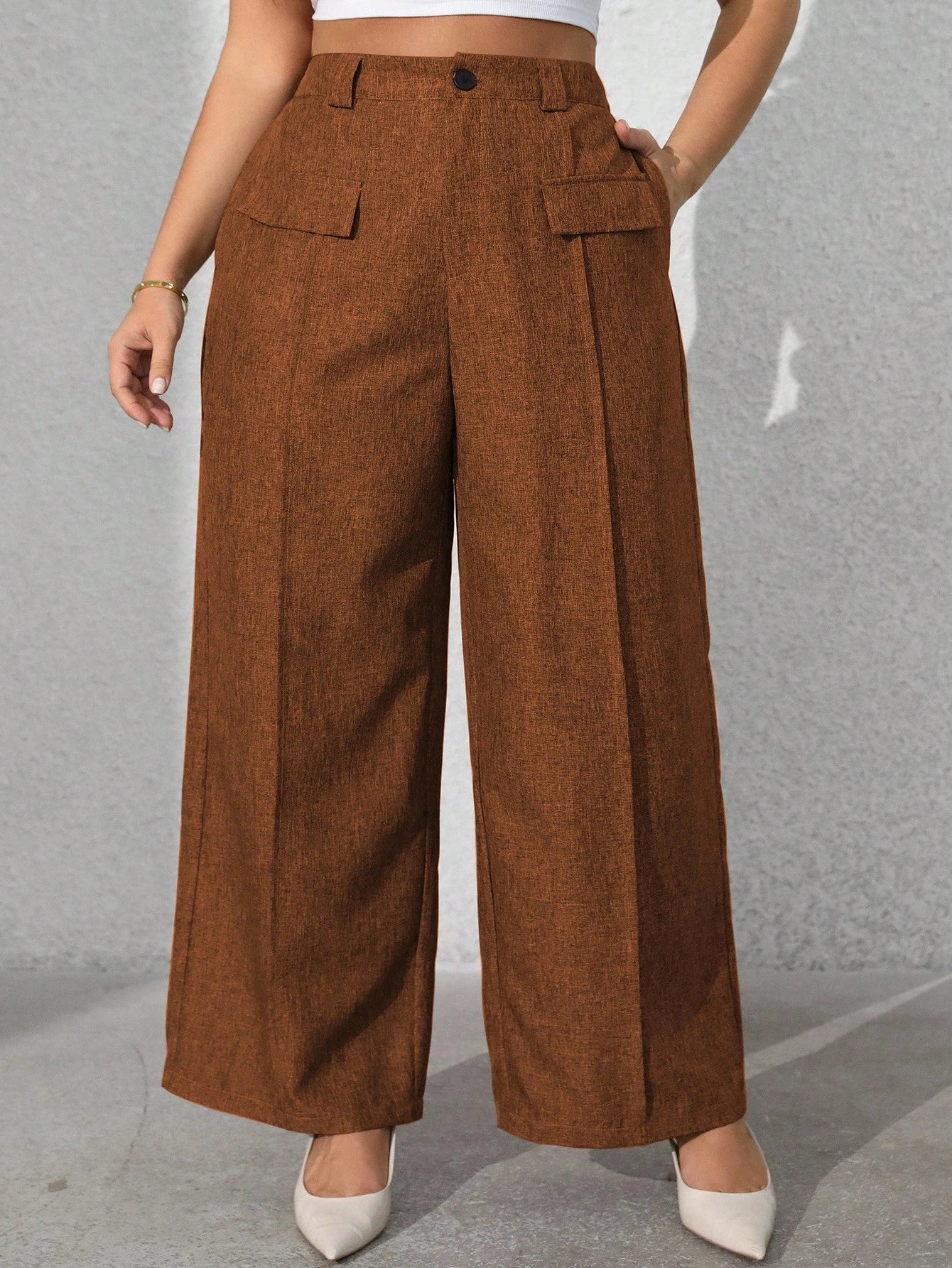 Calça feminina com falsos bolsos plus size Regina