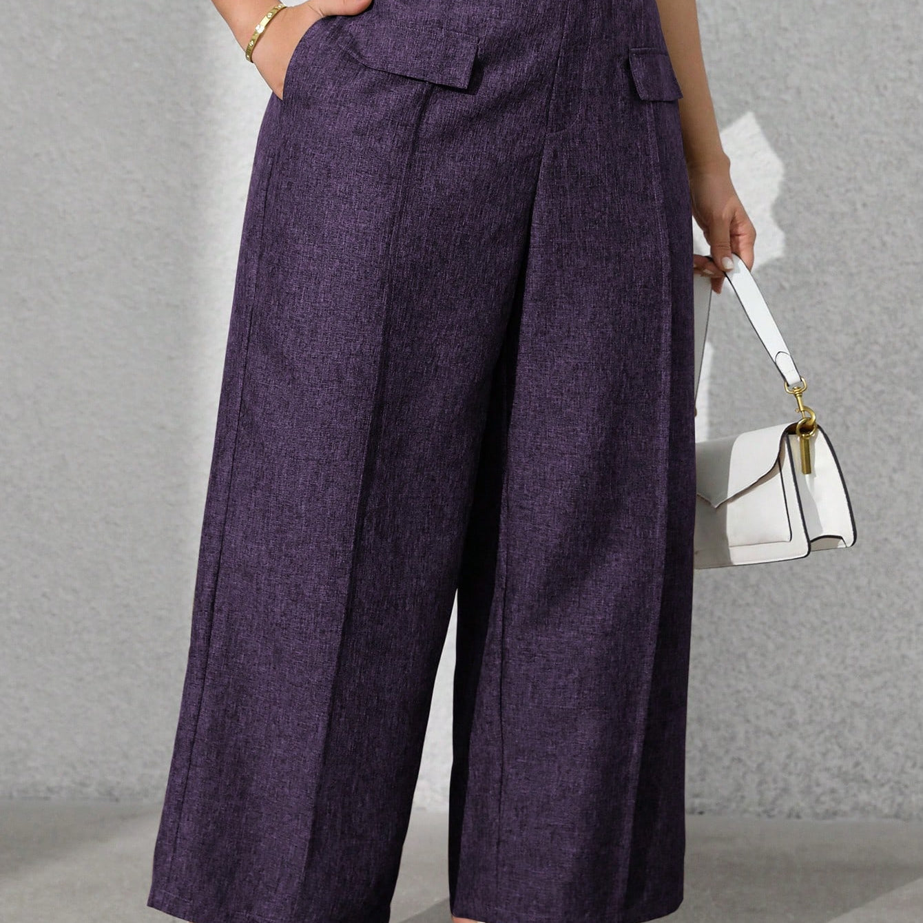 Calça feminina com falsos bolsos plus size Regina