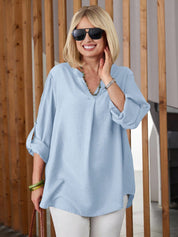 Camisa Feminina com Manga Enrolada. Plus Size - Lilian