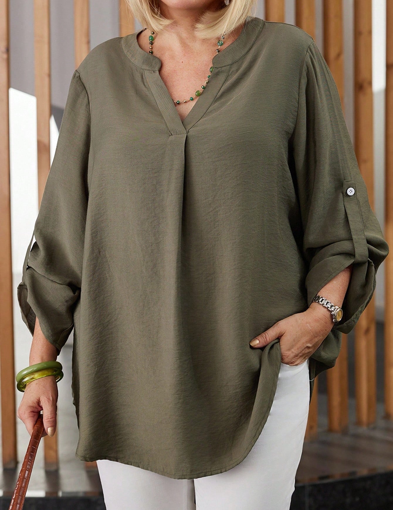 CamisaFemininacomMangaEnrolada.PlusSize-Lilian_46.jpg