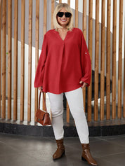 Camisa Feminina com Manga Enrolada. Plus Size - Lilian