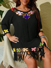 Saída de Praia feminina com detalhe em Crochê e Manga Longa-  Leoni. Plus Size