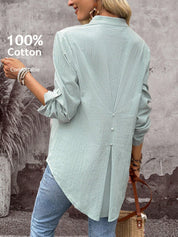 Camisa Solta Feminina com Gola V e Mangas Enroladas - Rosalie