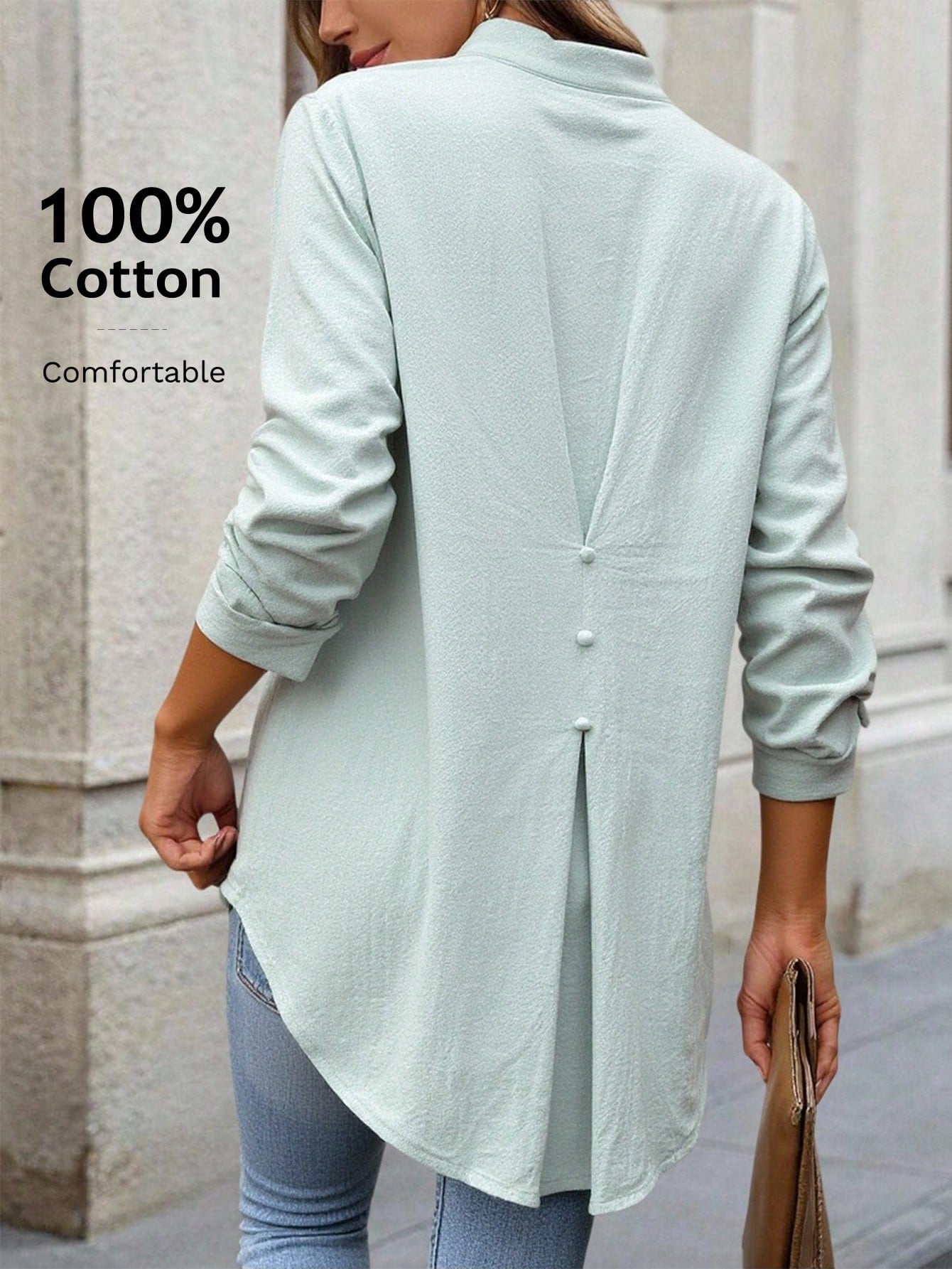 Camisa Solta Feminina com Gola V e Mangas Enroladas - Rosalie