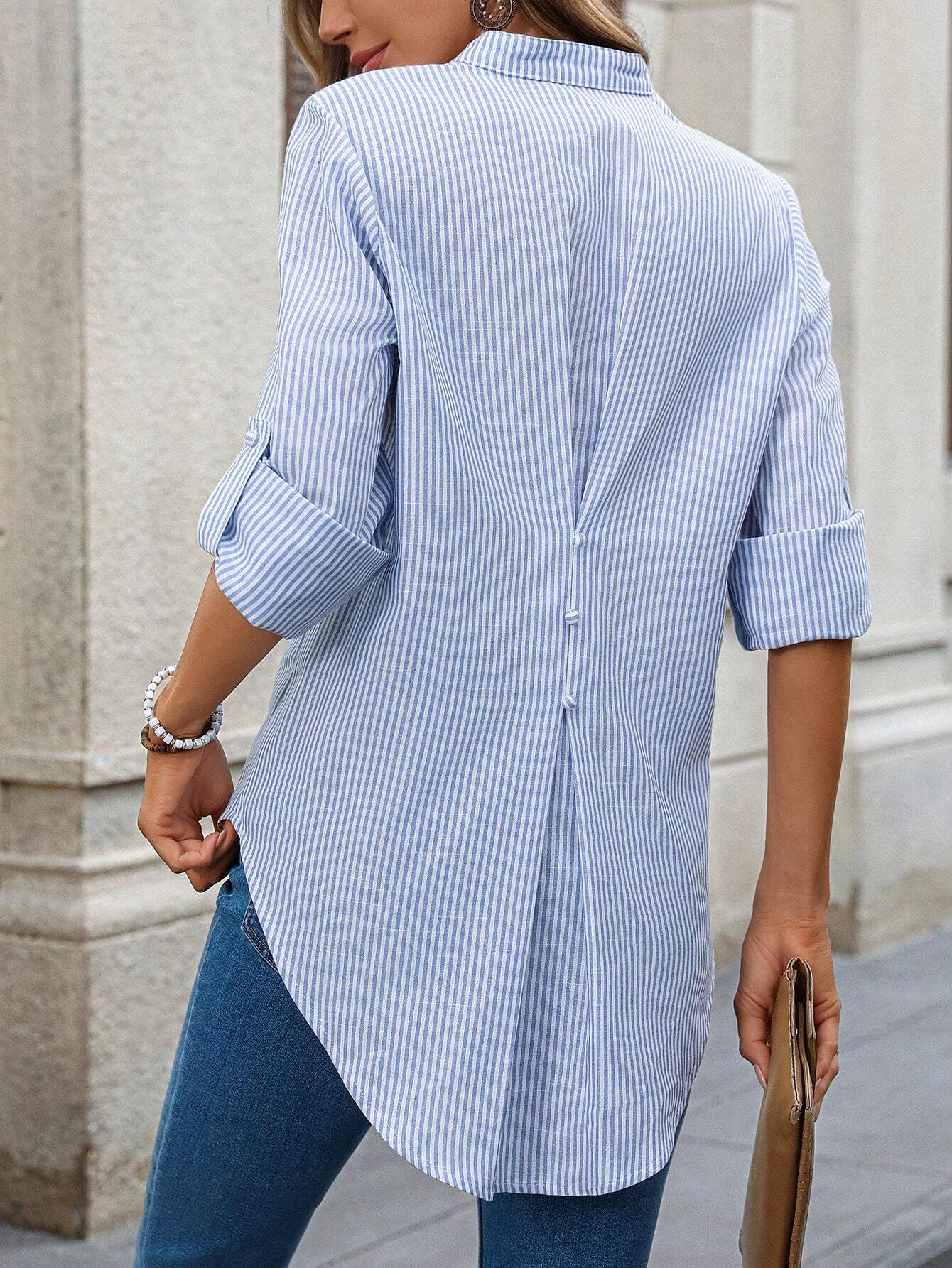 Camisa Solta Feminina com Gola V e Mangas Enroladas - Rosalie