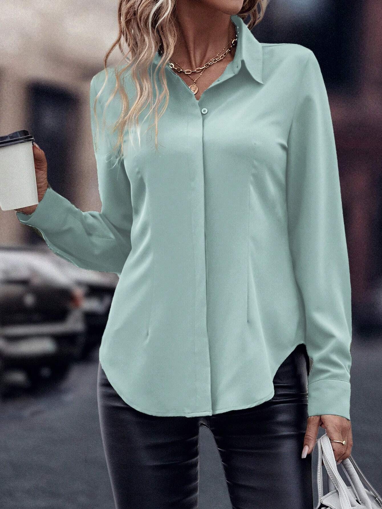 Camisa com Barra Curva e Botão Oculto, de Manga Longa - Noémie