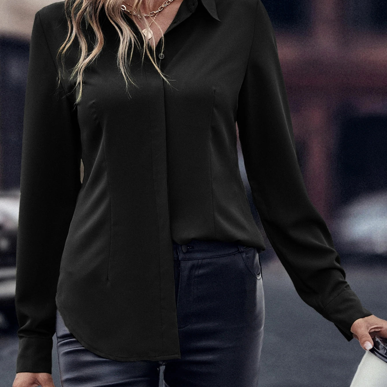 Camisa com Barra Curva e Botão Oculto, de Manga Longa - Noémie