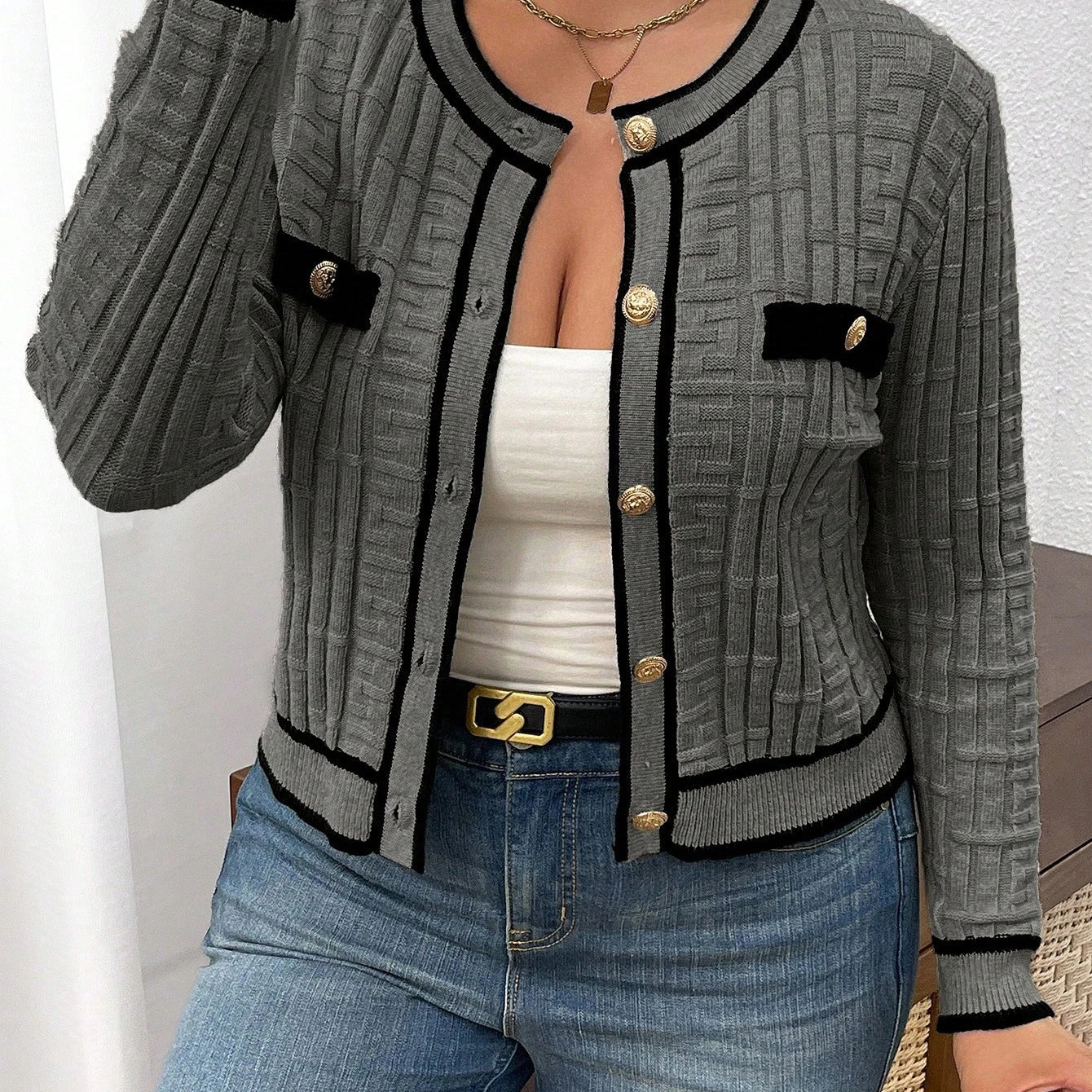 Cardigan feminino plus size de tricô Chloe