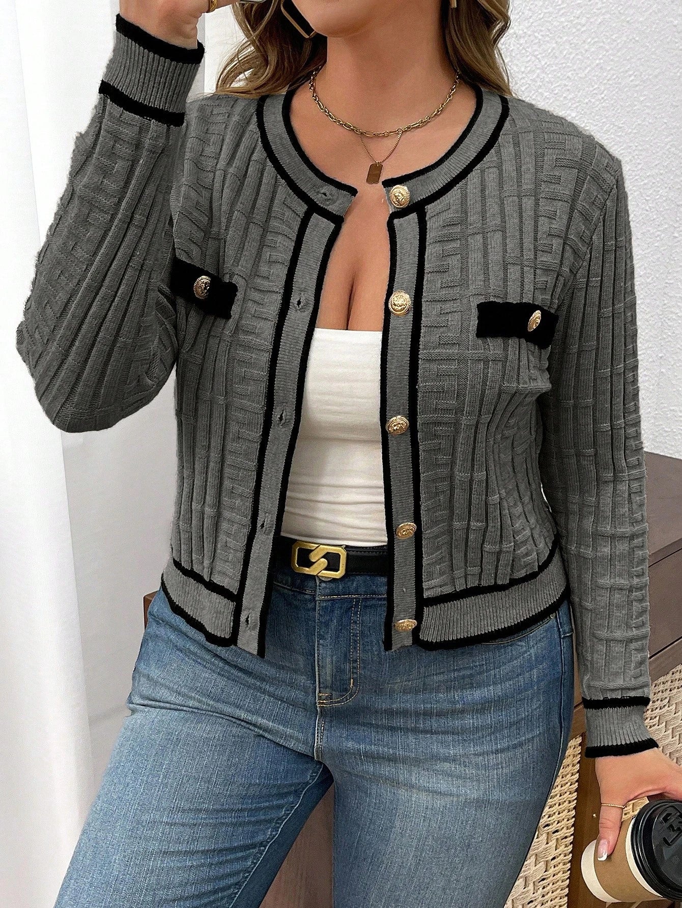 Cardigan feminino plus size de tricô Chloe