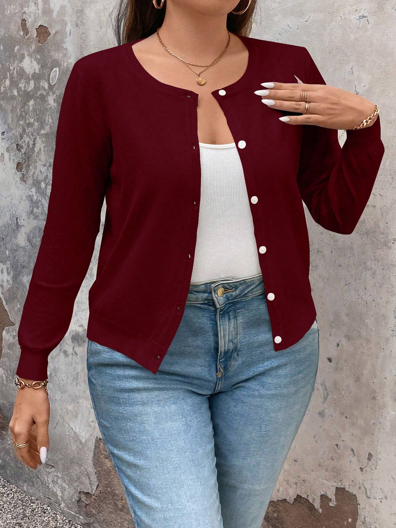 Cardigan de Manga Longa Botões na Frente - Gisele. Plus Size