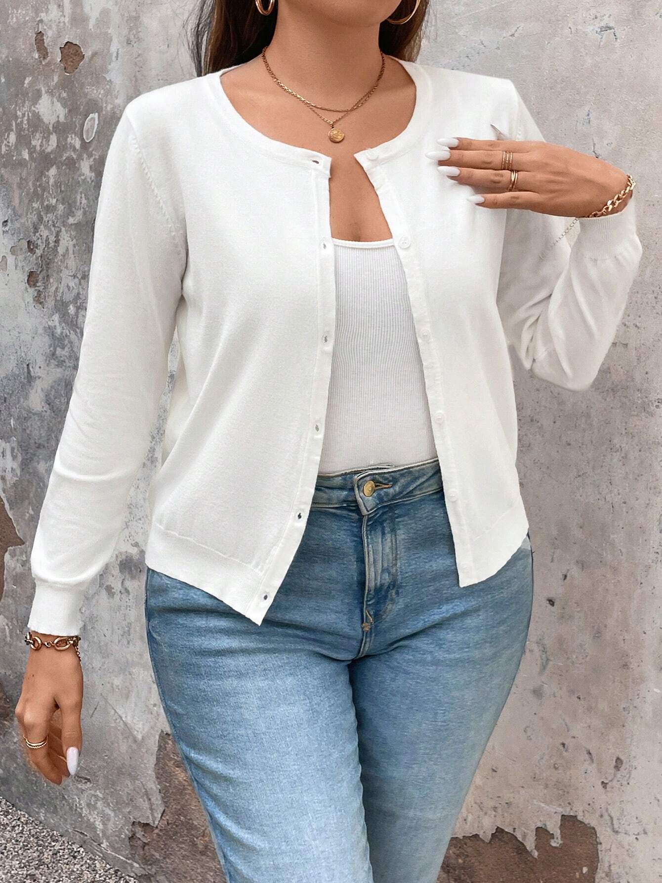 Cardigan de Manga Longa Botões na Frente - Gisele. Plus Size