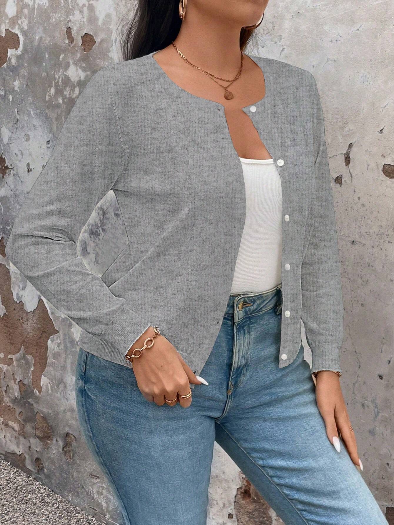 Cardigan de Manga Longa Botões na Frente - Gisele. Plus Size