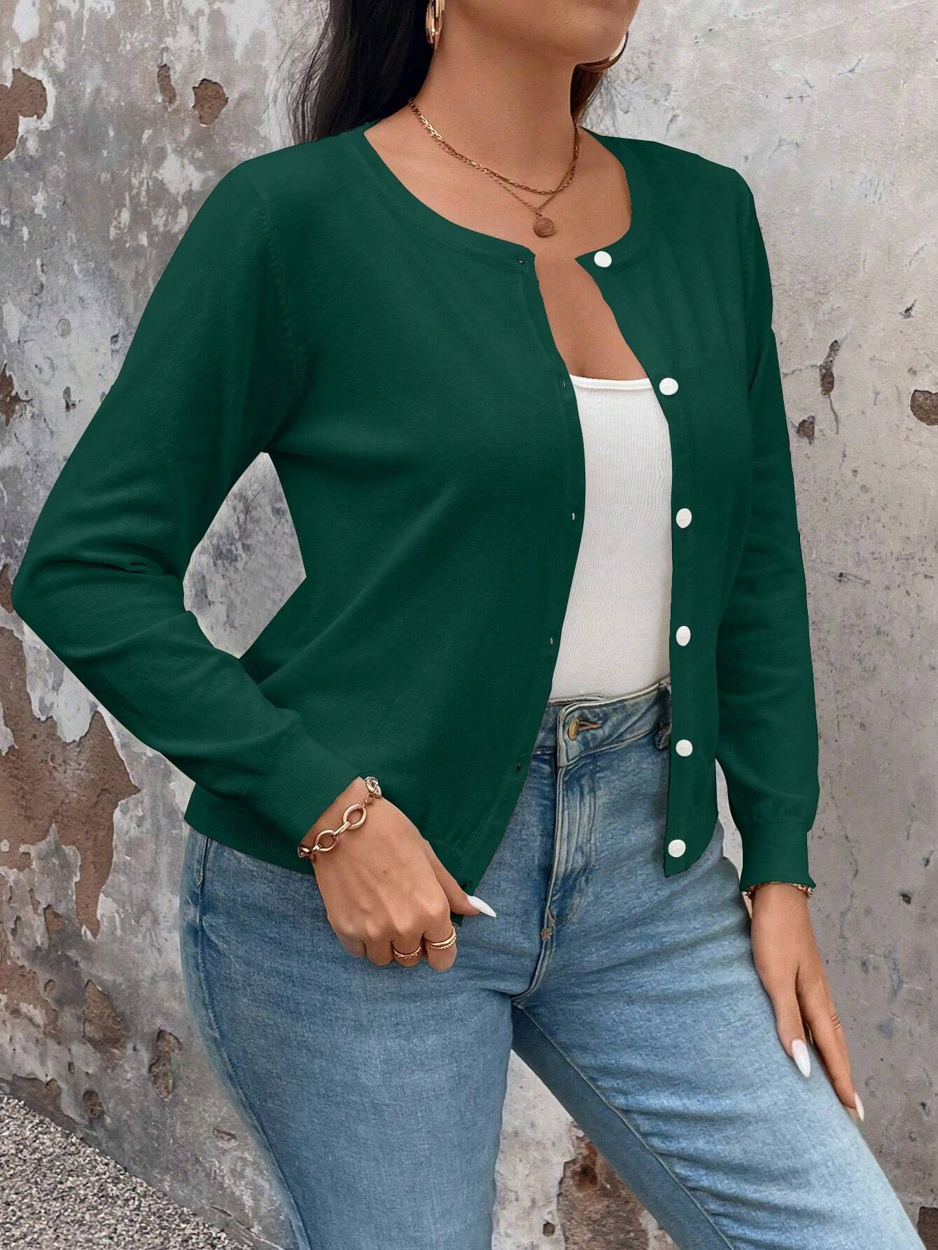 Cardigan de Manga Longa Botões na Frente - Gisele. Plus Size