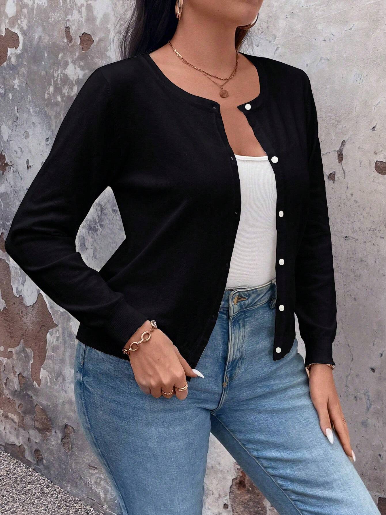 Cardigan de Manga Longa Botões na Frente - Gisele. Plus Size