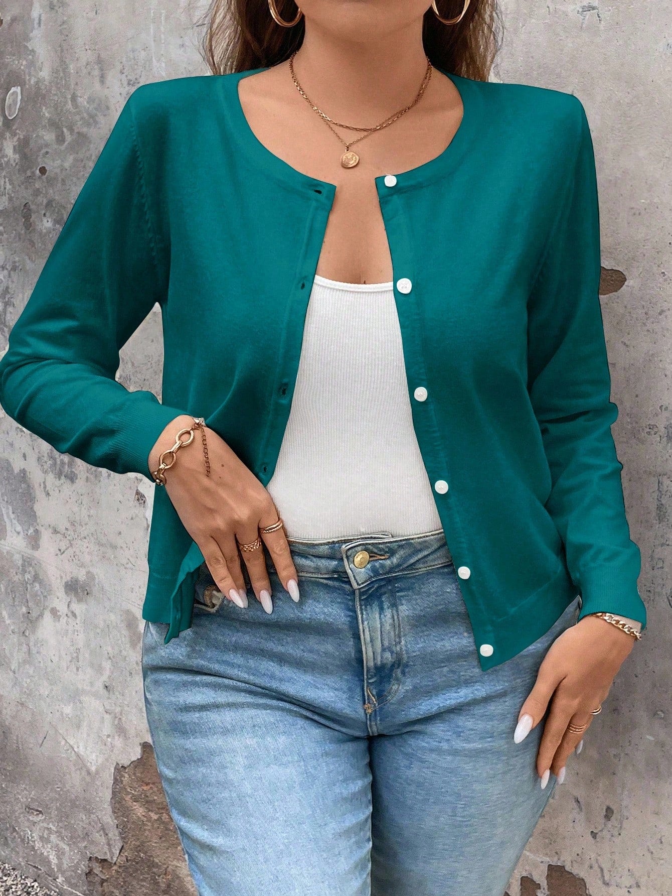 Cardigan de Manga Longa Botões na Frente - Gisele. Plus Size