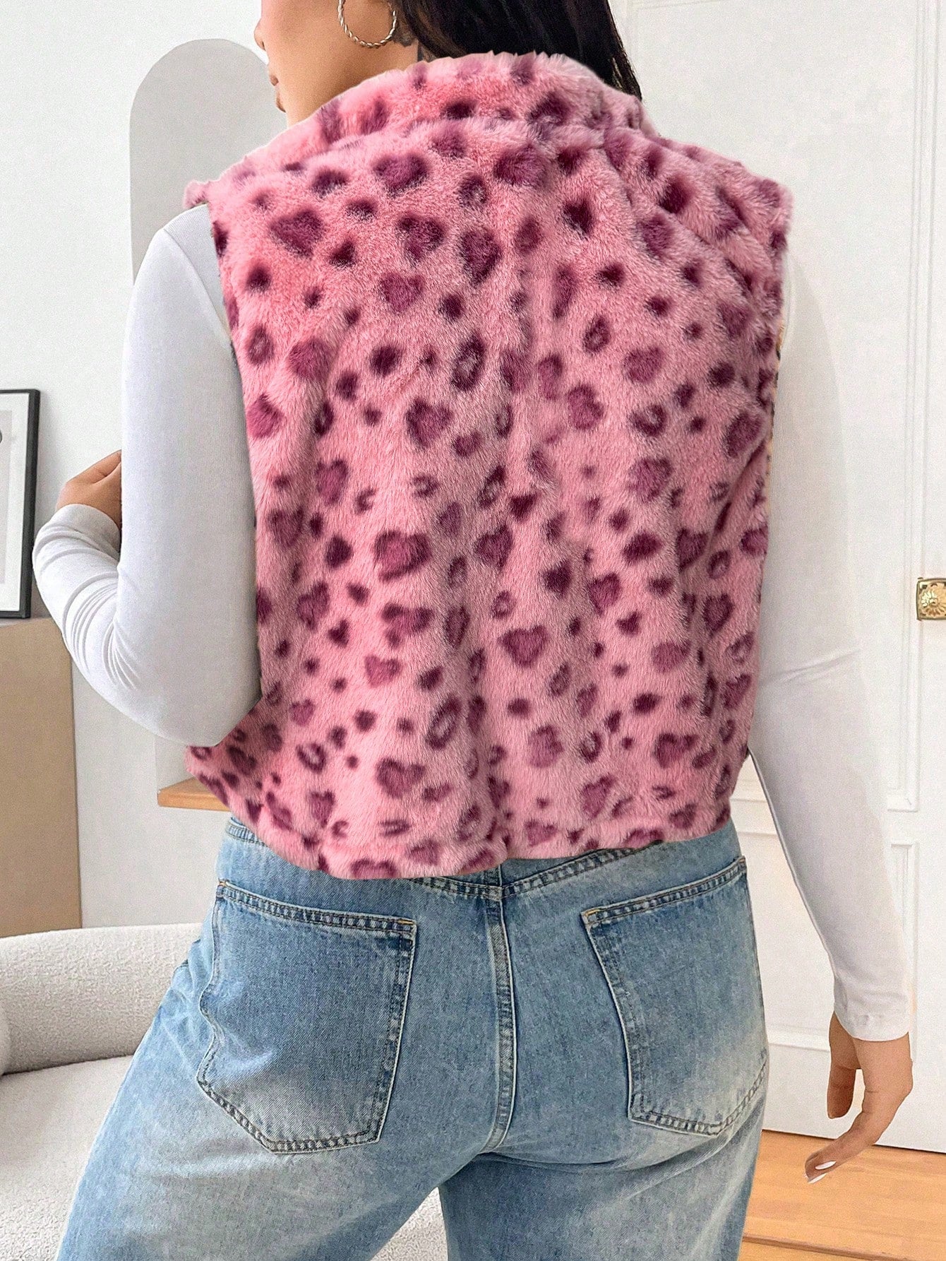 Colete peluciado plus size Samira
