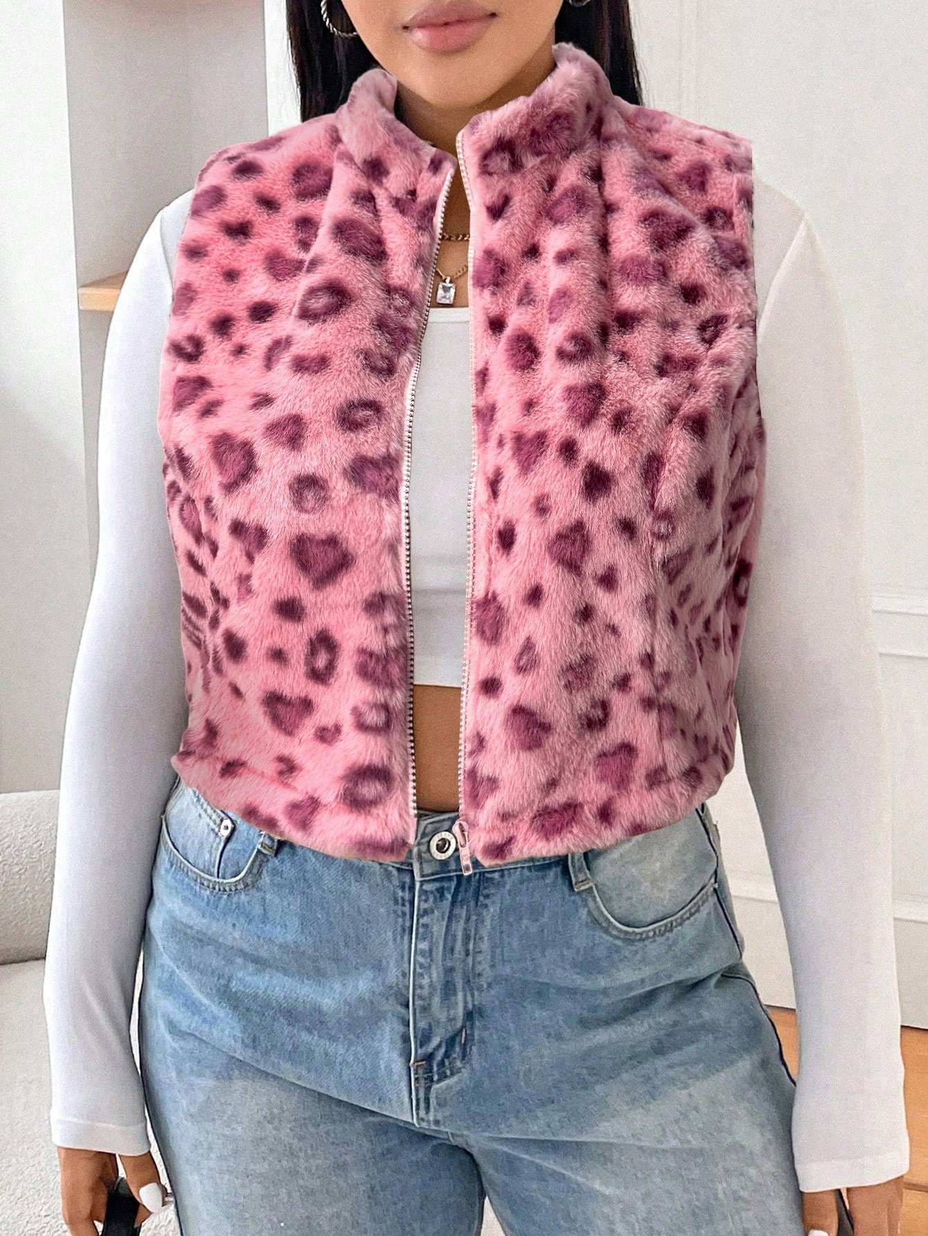 Colete peluciado plus size Samira