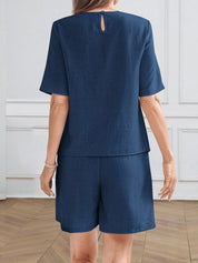 Conjunto Feminino de 2 Peças Blusa e Shorts de Comprimento no Joelho - Cilia