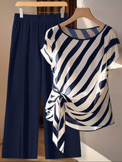Conjunto Feminino de 2 peças com Camisa Listrada e Calça. Plus Size - Louisa