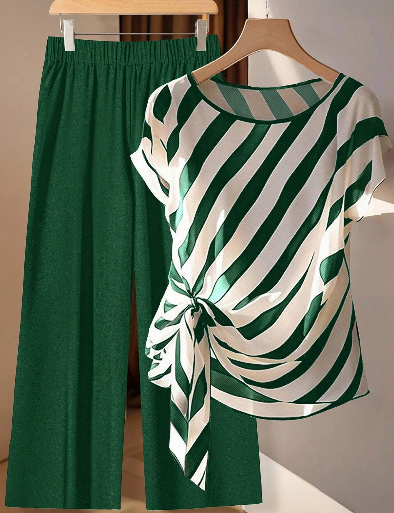 ConjuntoFemininode2pecascomCamisaListradaeCalca.PlusSize-Louisa_10.jpg
