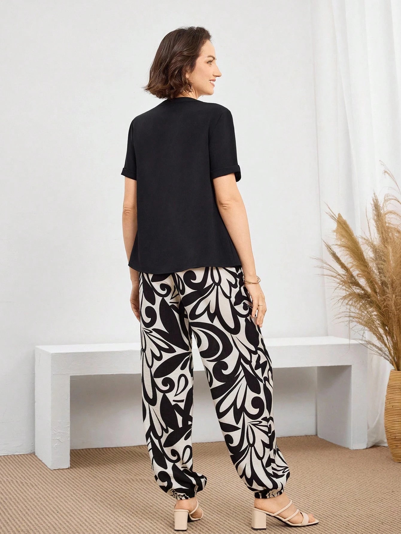 Conjunto Feminino de Duas Peças Blusa e Calça - Geyza